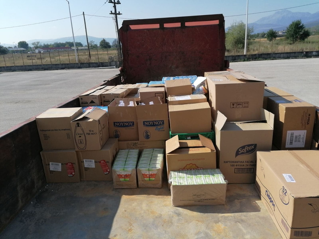 Προσφορά στο Κοινωνικό Παντοπωλείο του Δήμου Πωγωνίου