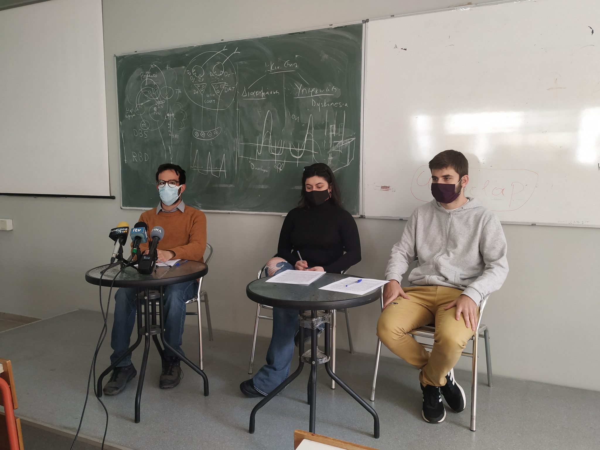 Εκτός εμβολιασμών οι τελειόφοιτοι της Ιατρικής