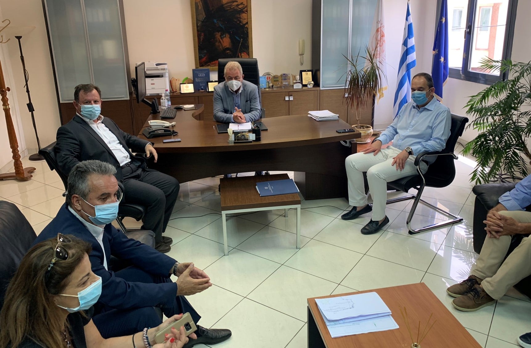 ΔΗΜΟΣ ΗΓΟΥΜΕΝΙΤΣΑΣ-«Κόκκινη γραμμή» το ζήτημα του πάρκινγκ