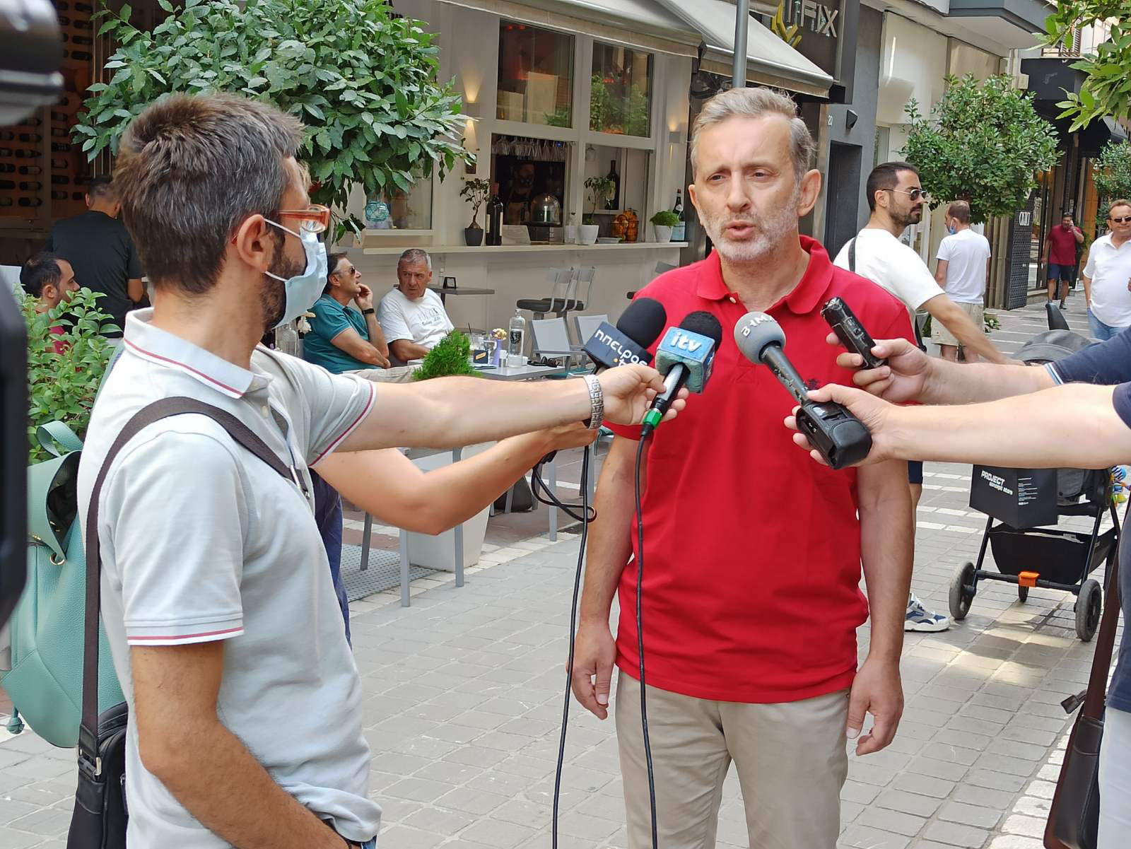 Στους δρόμους ενάντια στο κλείσιμο τραπεζών