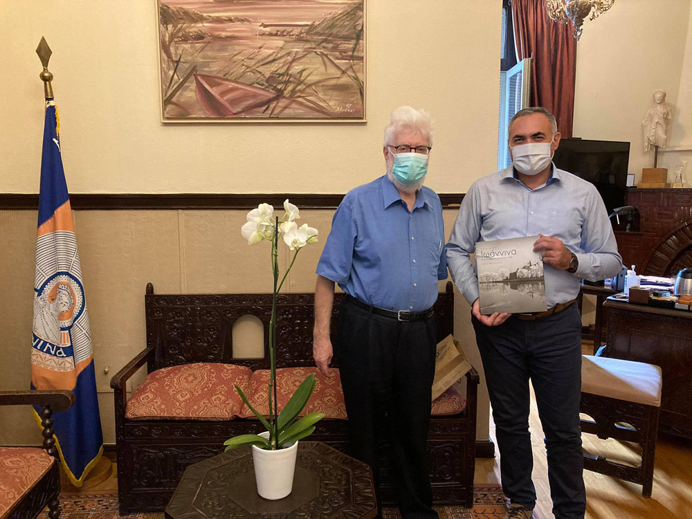 ΔΗΜΟΣ ΙΩΑΝΝΙΤΩΝ-Συνάντηση με τον Δήμαρχο Φοινίκης