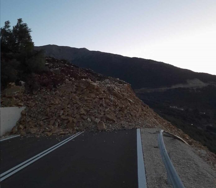 Ξεκίνησαν οι εργασίες για να ανοίξει ο δρόμος