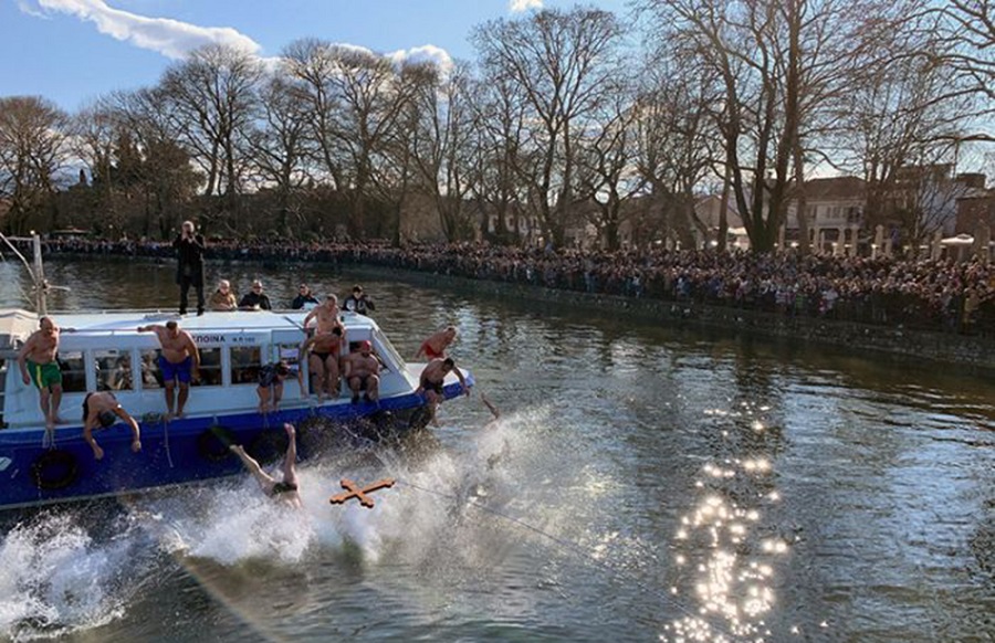 Με λαμπρότητα εορτάστηκαν τα Θεοφάνεια στην Ήπειρο
