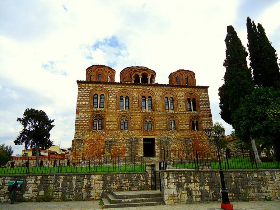 Αποκαθίσταται ο ναός της Παρηγορήτισσας στην Άρτα