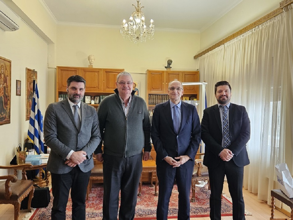 Επίσκεψη προέδρου της ΕΟΚ στην Περιφέρεια