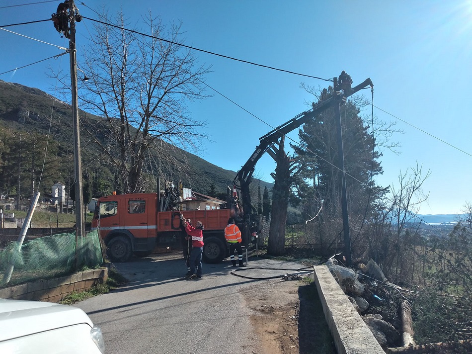 ΛΟΓΩ ΠΤΩΣΗΣ ΔΕΝΤΡΟΥ -Κλειστά σχολεία στην Κρανούλα