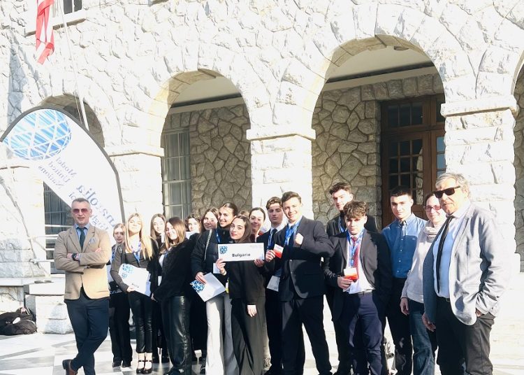 Δωδωναία Εκπαιδευτήρια: Οι διπλωμάτες μαθητές από τα Ιωάννινα στον… ΟΗΕ!