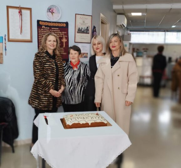 Τα ΚΑΠΗ έκοψαν την πρωτοχρονιάτικη πίτα τους