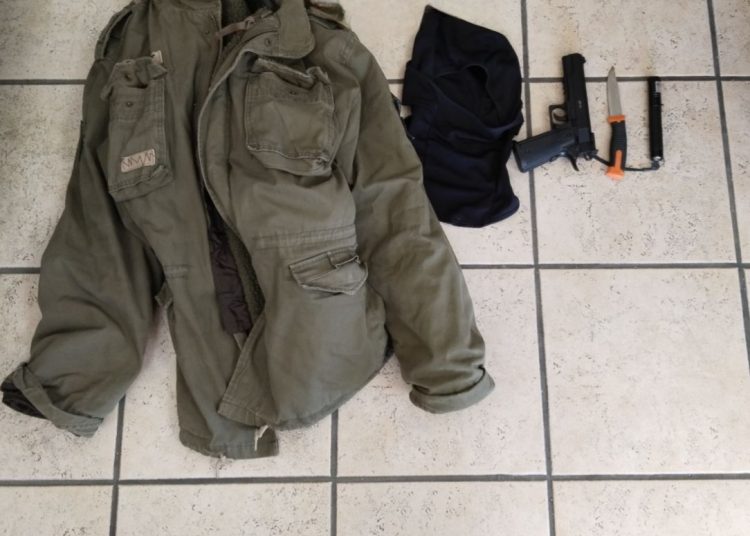 Πρέβεζα: Απείλησε νεαρούς με όπλο και συνελήφθη