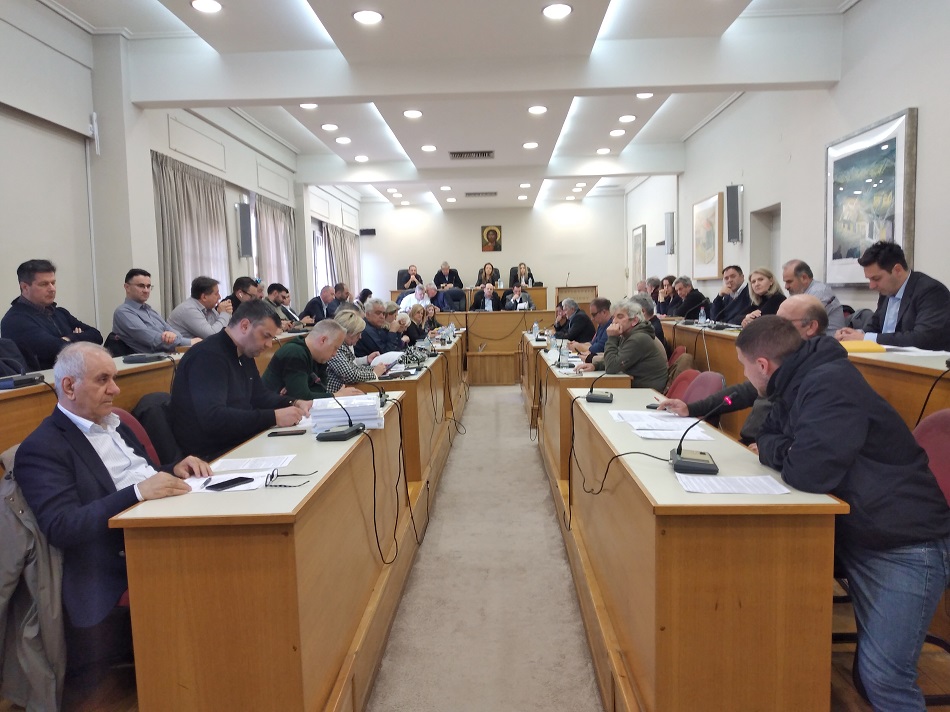 ΠΕΡΙΦΕΡΕΙΑΚΟ ΣΥΜΒΟΥΛΙΟ -Τα προβλήματα των αγροτών εν μέσω διαφωνιών