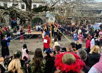 Με κέφι και πολλούς επισκέπτες οι Απόκριες στην Ήπειρο