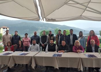 Διεκδικεί την επανεκλογή της με οδηγό την εξωστρέφεια