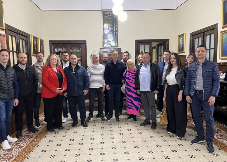 Βούληση για συνεργασία των δύο πλευρών