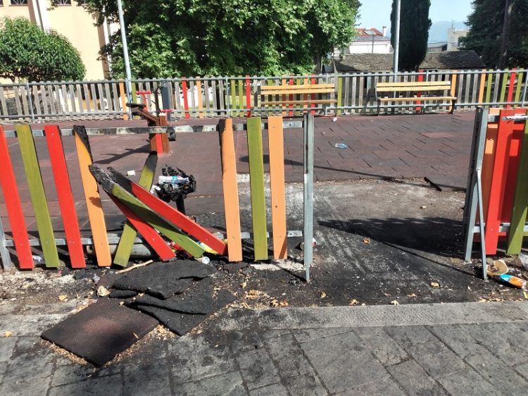 Προβληματίζουν οι βανδαλισμοί δημόσιων χώρων