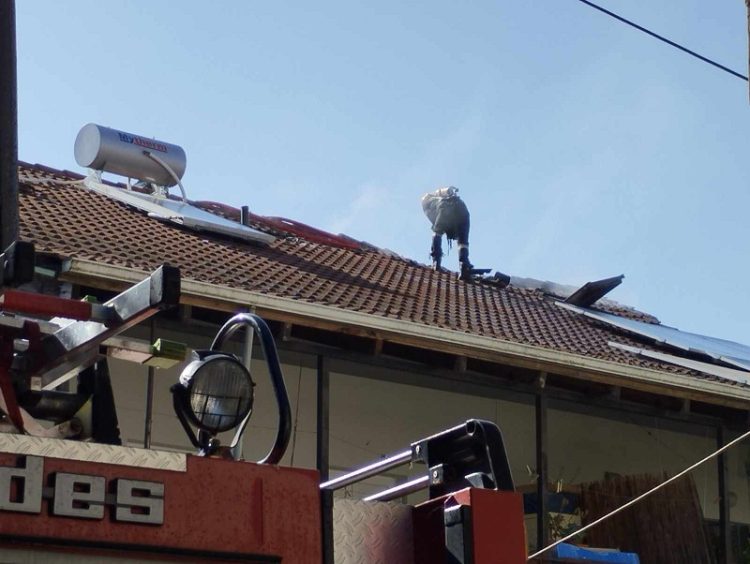 ΣΤΗΝ ΑΝΑΤΟΛΗ -Ζημιές από φωτιά σε σοφίτα