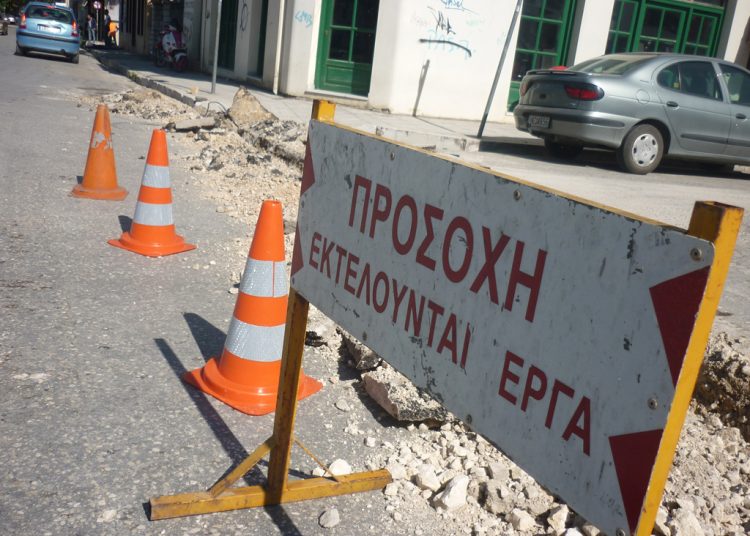 Φόβοι για «στάση πληρωμών» στα έργα