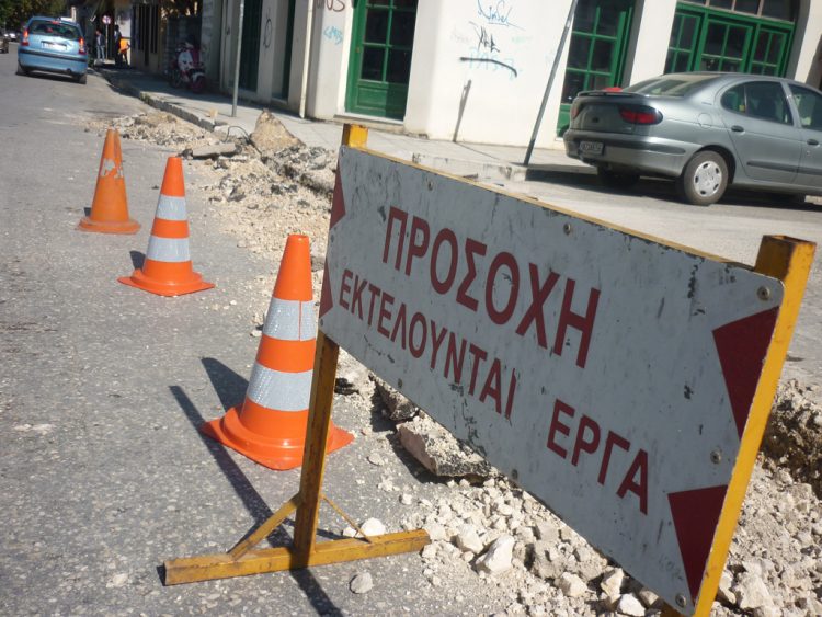 Φόβοι για «στάση πληρωμών» στα έργα