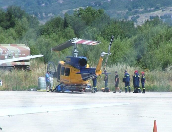 Επέστρεψε στη βάση των Ιωαννίνων το ελικόπτερο πυρόσβεσης