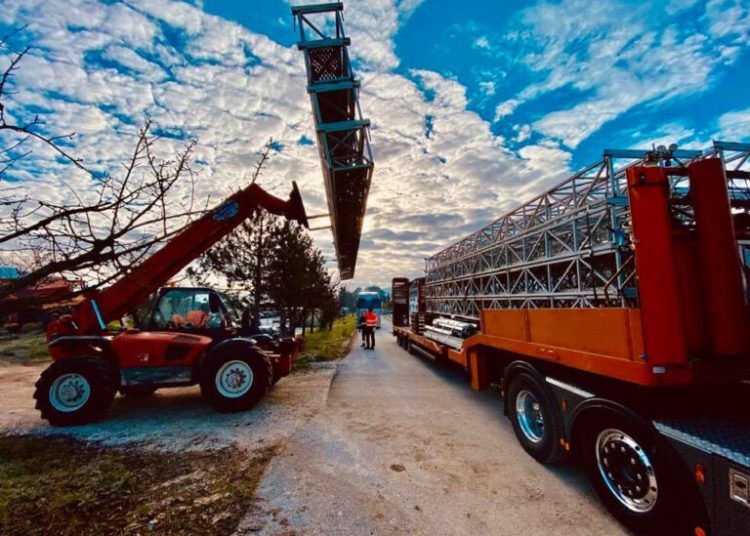 ΠΡΩΗΝ ΚΛΕΙΣΤΟ ΞΙΦΑΣΚΙΑΣ -Εν αναμονή της οικοδομικής άδειας