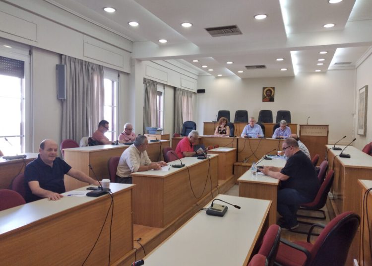 Αυτοσχέδια όπλα και αλκοολούχα ποτά στις φυλακές