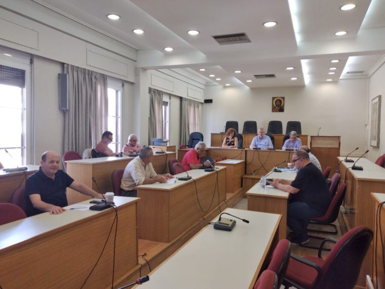 Αυτοσχέδια όπλα και αλκοολούχα ποτά στις φυλακές