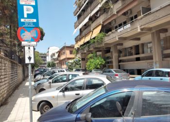 Επιστρέφει στην οριζόντια στάθμευση η οδός Σαλαμάγκα