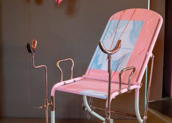 Έως την Κυριακή η εικαστική έκθεση «Mat(t)er/nity»