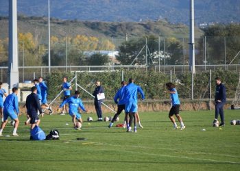 Με απουσίες, αλλά και πίστη στη νίκη