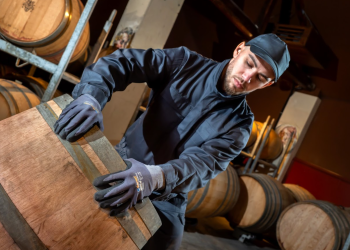 Προστατευτικά γάντια εργασίας: Ποιες είναι οι βασικές προδιαγραφές