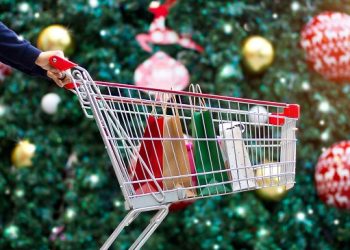 Καλάθι των Χριστουγέννων 2024: Πού κυμαίνονται οι τιμές στα προϊόντα
