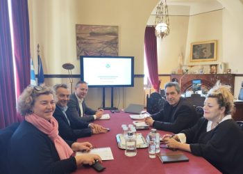 Κοινό αίτημα για συνάντηση με τον Πρωθυπουργό