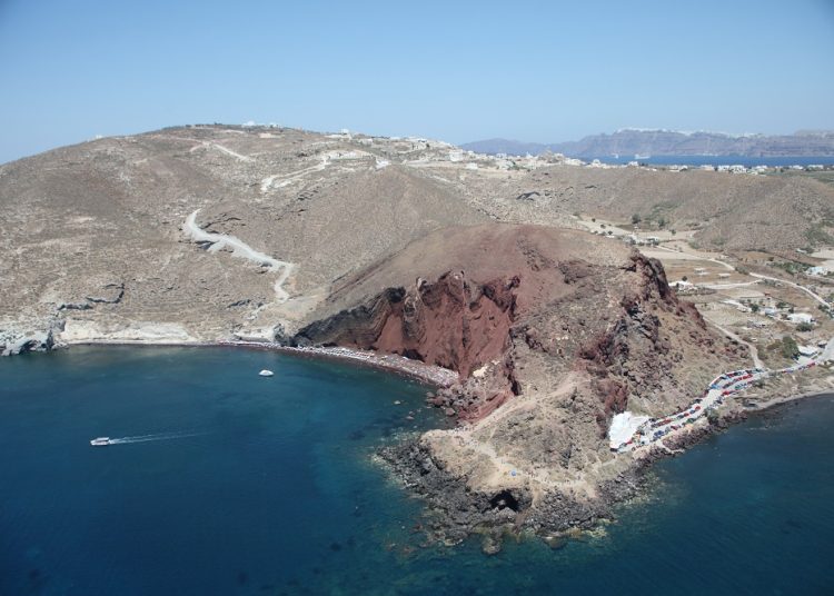 ΑΝΔΡΕΑΣ ΒΛΑΧΟΠΟΥΛΟΣ -Οι σεισμοί στο «κόκκινο βουνό» της Σαντορίνης και η έρευνα