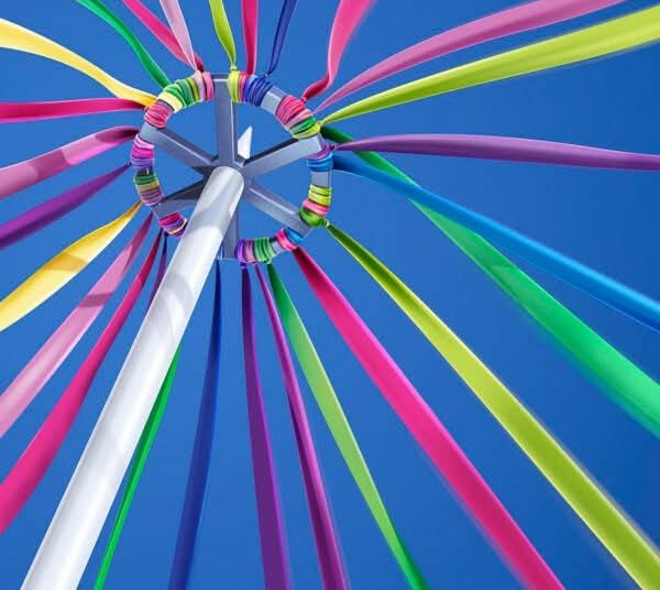 Το γαϊτανάκι της Αποκριάς στο πάρκο Λιθαρίτσια