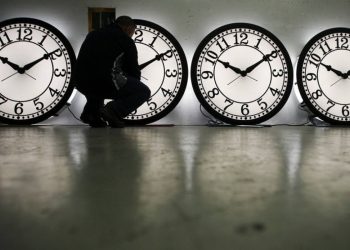 Αλλαγή ώρας 2025:Πλησιάζει η μέρα που θα πάμε τα ρολόγια μπροστά