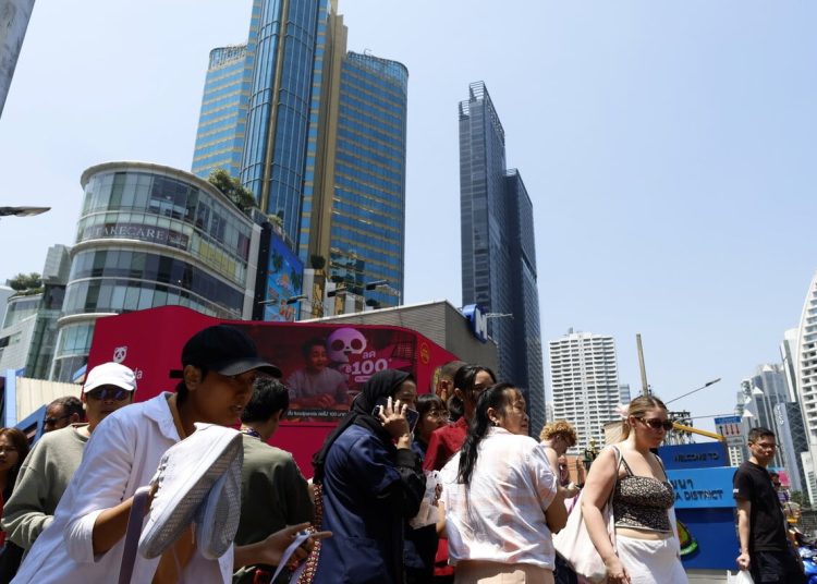 Σεισμός στη Μιανμάρ: Καταστροφές στις υποδομές και στην Ταϊλάνδη