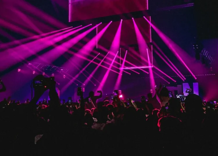 Έκτακτοι έλεγχοι για πυροπροστασία σε κέντρα διασκέδασης