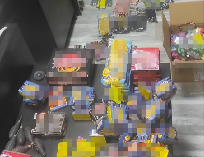 Κατασχέθηκαν 7.710 παιδικά αθύρματα σε κατάστημα στα Ιωάννινα