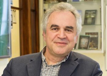 Αναγόρευση Δημήτρη Τζιόβα σε Επίτιμο διδάκτορα του τμήματος Φιλολογίας