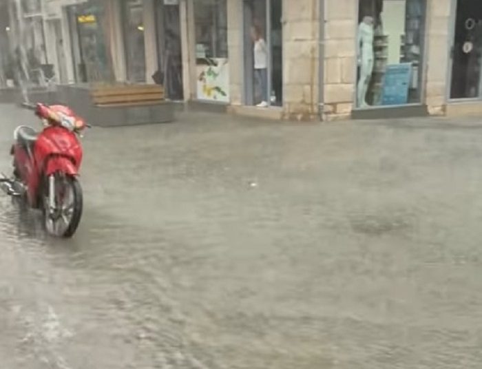 Πλημμυρικά φαινόμενα στην πόλη της Άρτας