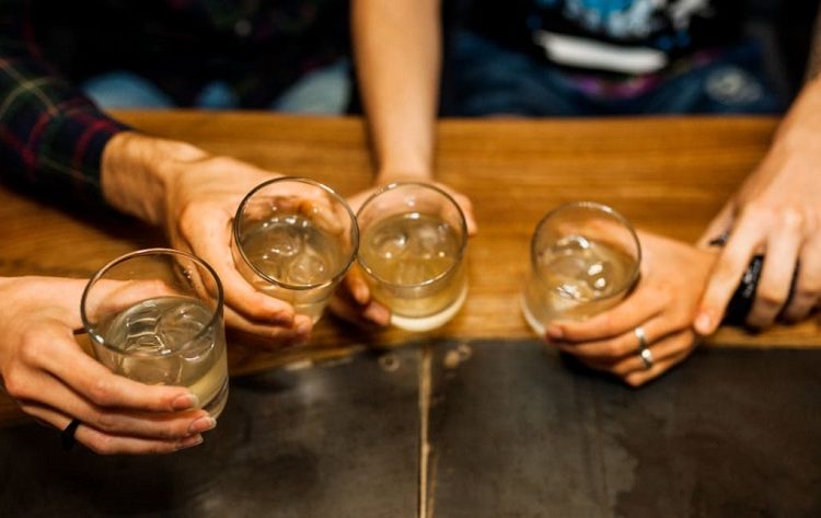 Ανησυχία και αγανάκτηση για τα πρόστιμα λόγω ανήλικων …με πλαστά έγγραφα