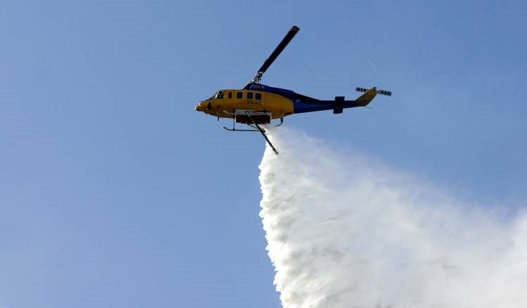 Παραγγελία οκτώ πυροσβεστικών ελικοπτέρων μεσαίου τύπου