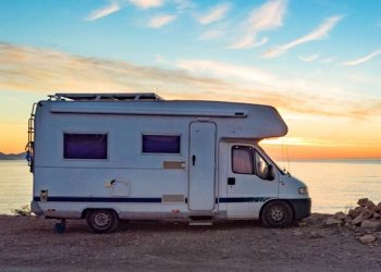 ΥΠ. ΤΟΥΡΙΣΜΟΥ ΓΙΑ ΤΡΟΧΟΣΠΙΤΑ -Θετικό στη δημιουργία πλαισίου για ειδικούς χώρους προσωρινής στάθμευσης