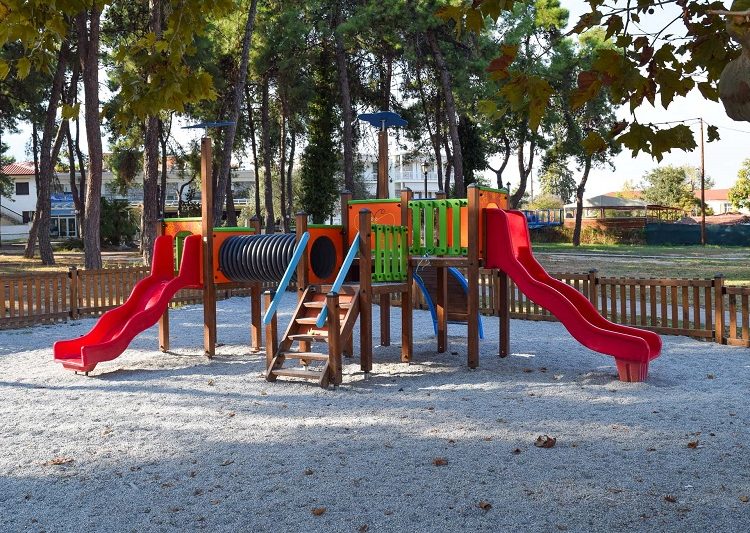 Στόχος η πιστοποίηση όλων των παιδικών χαρών