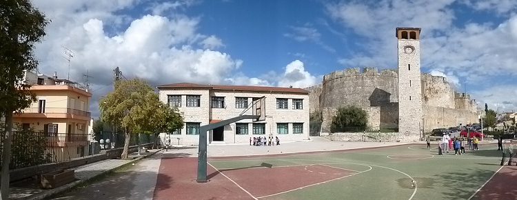 ΑΡΤΑ -Ανοίγουν οι σχολικές αυλές για το κοινό τα απογεύματα του καλοκαιριού