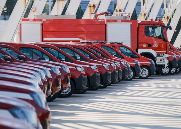 Στην Πυροσβεστική Υπηρεσία 164 νέα οχήματα