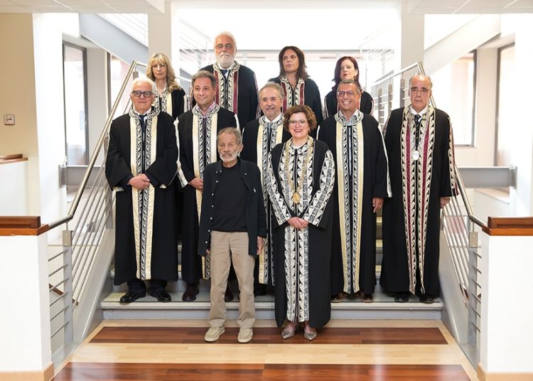 ΠΑΝΕΠΙΣΤΗΜΙΟ ΙΩΑΝΝΙΝΩΝ -Τίμησε τον κορυφαίο συνθέτη και διευθυντή ορχήστρας Σταύρο Ξαρχάκο