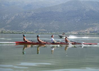 Αγώνες αξιολόγησης κωπηλασίας στη λίμνη