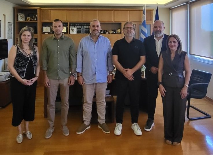 Συνεργασία για τη διασύνδεση με τα Πανεπιστήμια και την αεροπορική σύνδεση