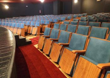 Ανακαινισμένο περιμένει τους θεατές του το Καμπέρειο