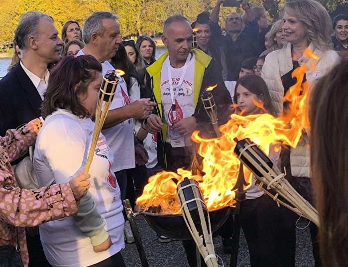 Μια φλόγα που φωτίζει τις πανανθρώπινες αξίες
